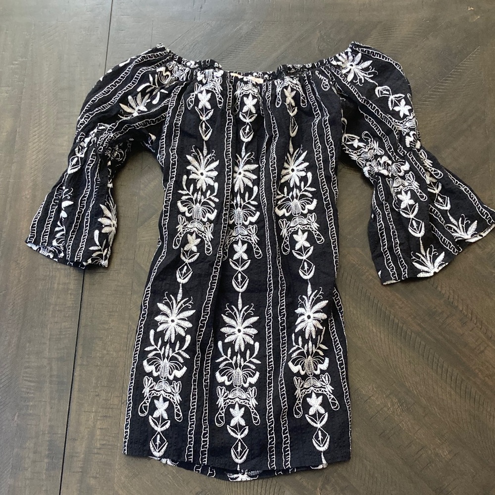 Black and White Off-Shoulder Embroidered Dress